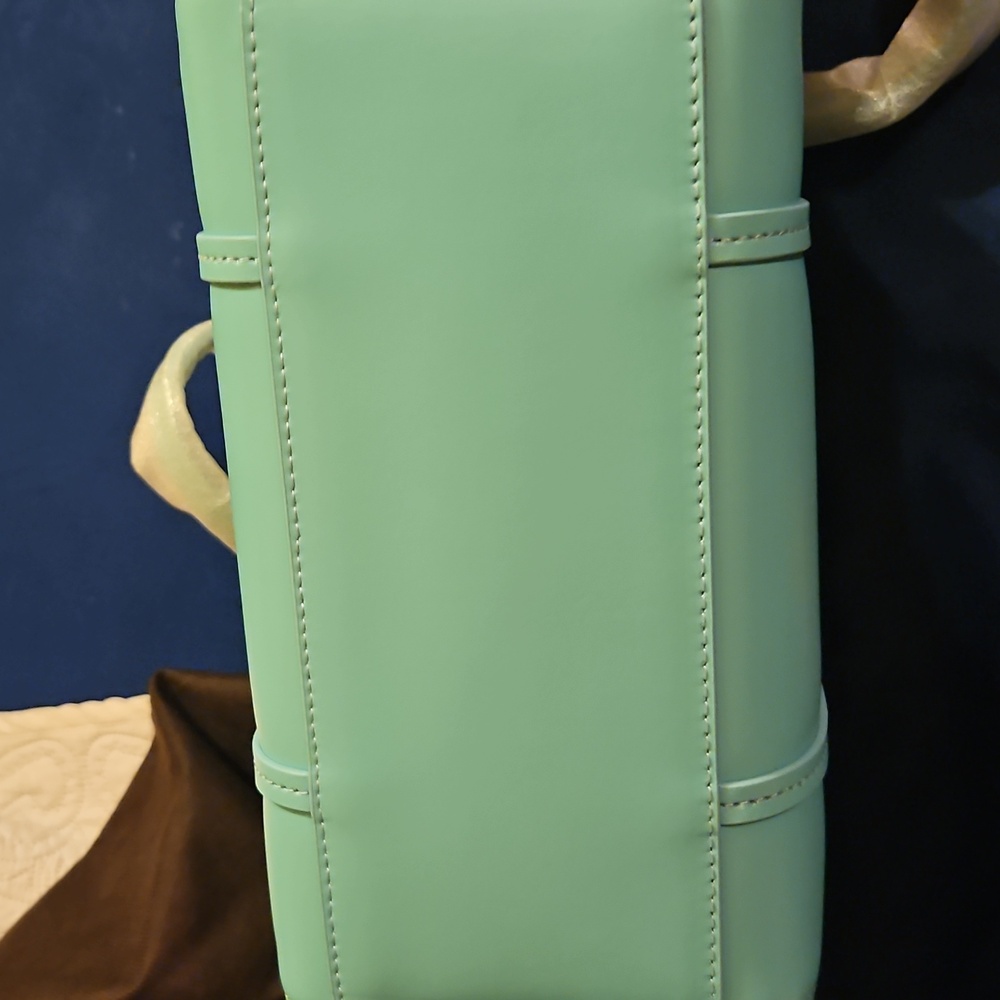 Kate Spade Aqua Satchel NWT..includes DUST BAG..cross Body Strap And Handles - Picture 9 of 15